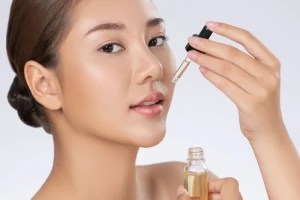 Tips Menggunakan Retinol Agar Tidak Iritasi dan Kulit Menjadi Glowing